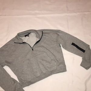 Cropped Grey Sweat Shirt
